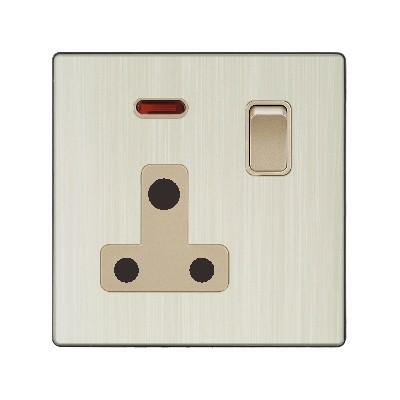 V-Max 15A SOCKET WITH...