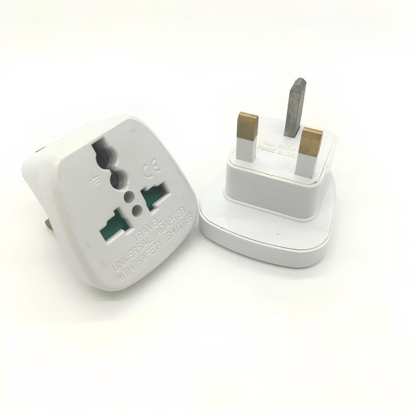 13A TRAVEL UNIVERSAL ADAPTER WITH SAFETY SHUTTER